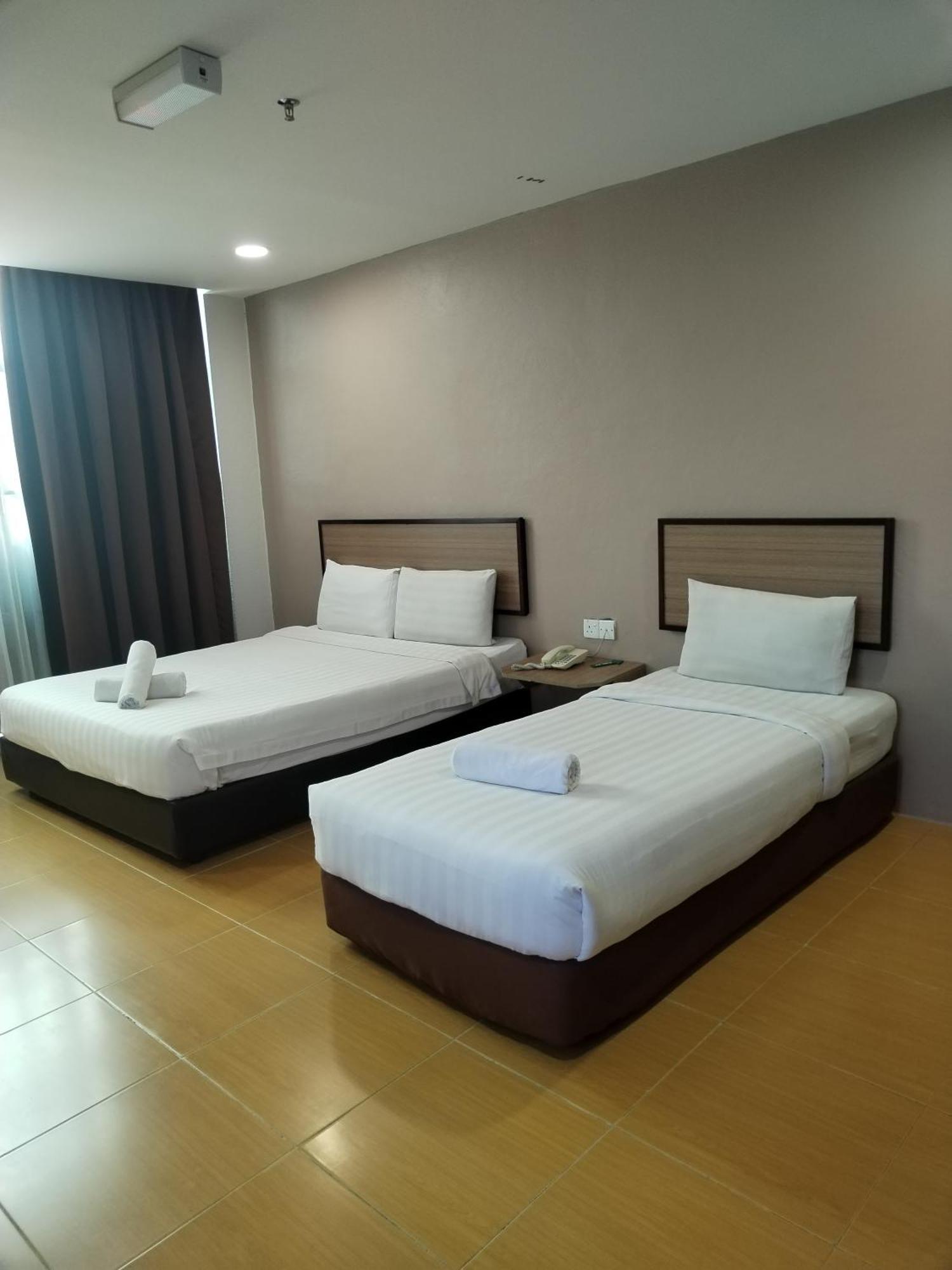 Maple Boutique Hotel Kota Bharu Exteriör bild